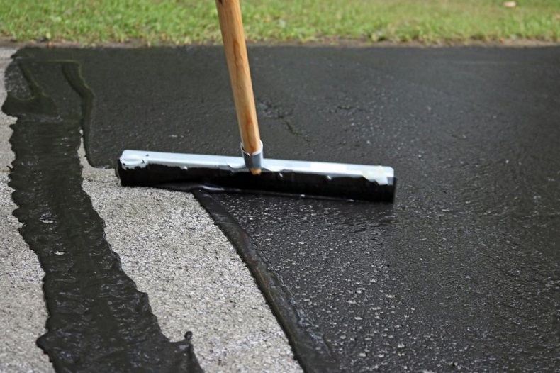 Plano Driveway Sealing