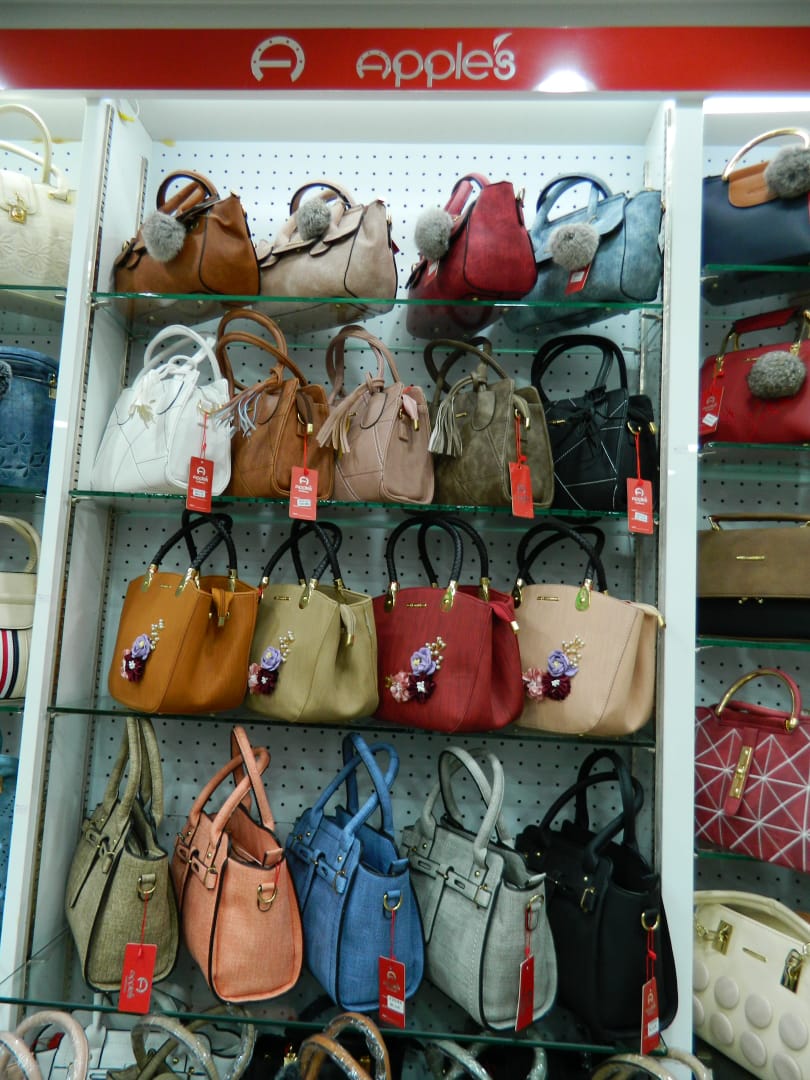 Handbags Wholesaler Shop in Dubai