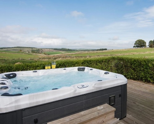 Derbyshire Cottages With Hot Tubs