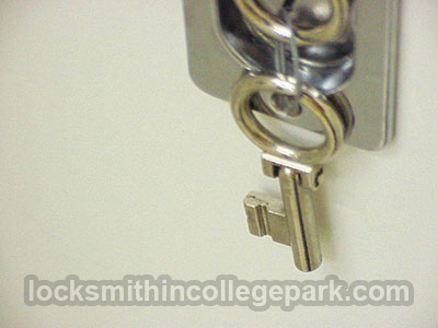 broken-key-extraction-college-park