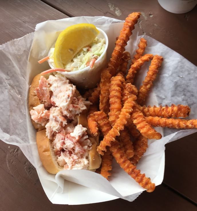 Holbrook's Lobster Wharf   Grille
